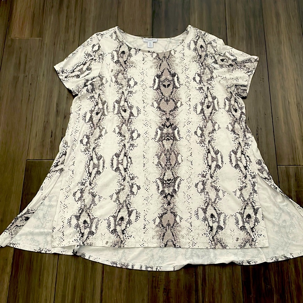 Carolina Belle reptile print T-shirt Tunic Size 1X !!!2 for $10